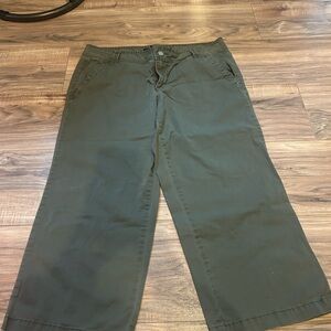 Calvin Klein Capri Jeans Olive